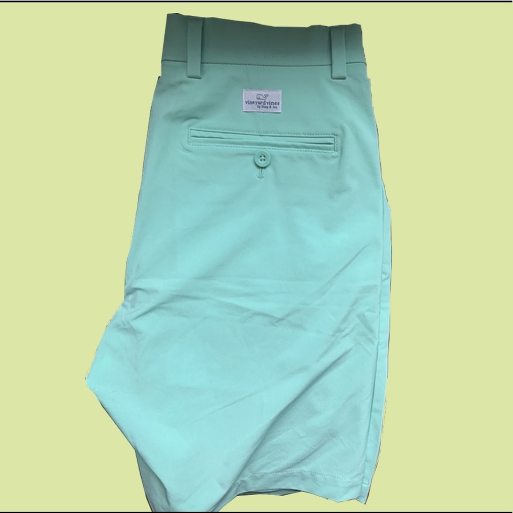 Vineyard Vine Shorts 🐳